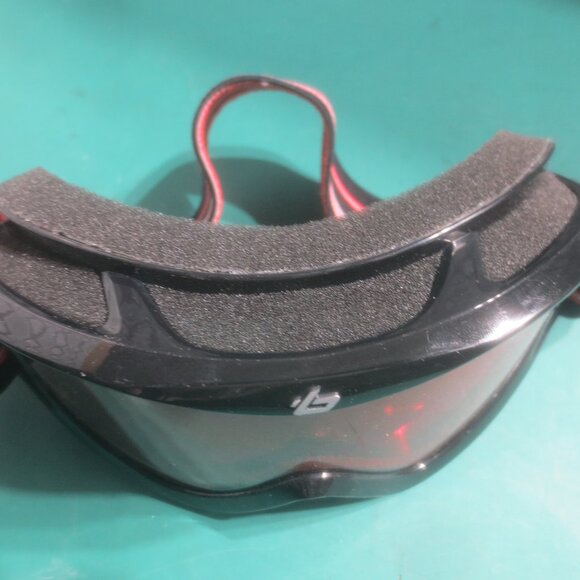 Brand New Bolle Ski and Athletic Eye Safety Goggles. - Picture 10 of 13